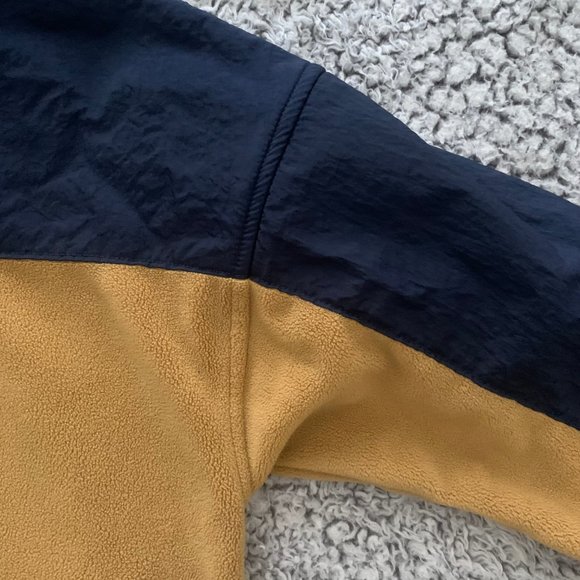 Nike Black Label Fleece-Style 1/4 Zip Pullover. Women's Small. Authentic Nike. - Picture 9 of 13